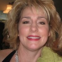 Hello Bello Employee Dee May's profile photo