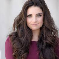 Upgrading HR Employee Caroline Ross's profile photo