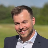 Luca Poppe Email