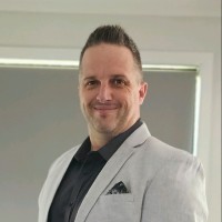 Wikus Ferreira Email