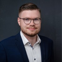 Jannik Groß Email