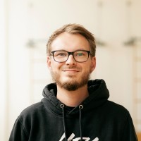 Roman Petersen Email