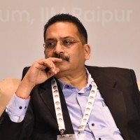 E-mail e número de telefone de Pravin Mahadevan