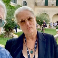 Morrison Hotel Gallery Employee Merri Cyr's profile photo