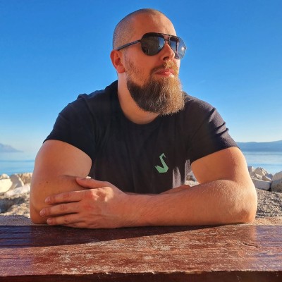 Gracjan Józefczyk Email