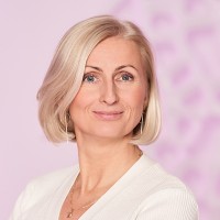 Anna Burda Email