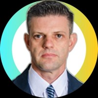 Vitor de Paula Email