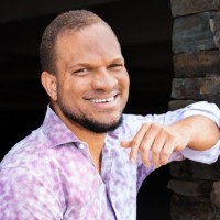 Hugh Mbaezue