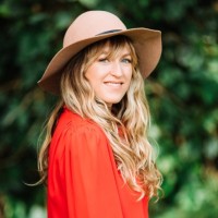 Floralchemy Inc. Employee Sara Crow's profile photo