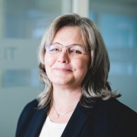Petra Froese Email