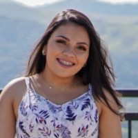 Laryssa Amaral Email