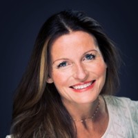 Informatique et Technologies - Caisse d'Epargne Employee Claire Parenteau's profile photo