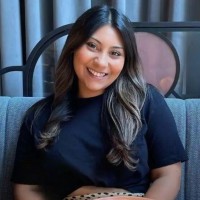 Iliana Mustafa Email