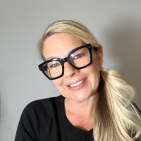 Hay House, Inc. Employee Tricia Breidenthal's profile photo