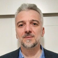 Volkan Sarı Email