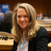 Linda Kelly Email