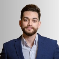 Lucas E. Email