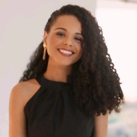 Nathália Lacerda Email & Phone Number