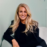 Nordic Beauty House Employee Elin Ziser's profile photo