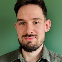 Tomasz Lisowski Email