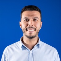 Adriano Borges Email