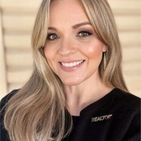 Stephanie Rowe Email & Phone Number