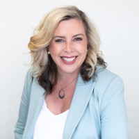 HRM Contracting & Consulting Employee Sally Desch's profile photo