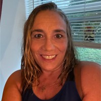 Zoom Tan Employee Laura Riddle's profile photo