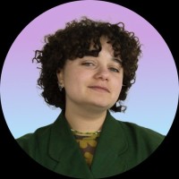 Léa Fiengo Email