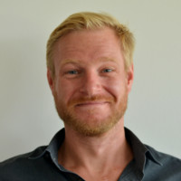 Thomas van Esch Email