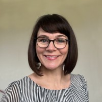 Claire Hahnel Email & Phone Number