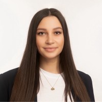 Melanie Özgöz Email