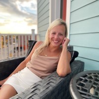 Barbara Medeiros Email