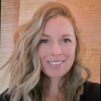 Learning Explorer Employee Bonnie Alm's profile photo
