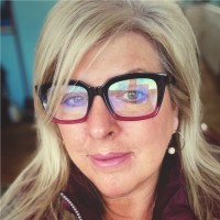 BINARY TRADING Employee Roxanne Lemmon's profile photo