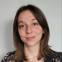 Clara Averso Email