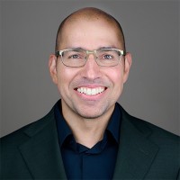 Crestcom International Employee Manny Martinez's profile photo