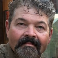 Backyard Office Employee Thomas Bloxham's profile photo