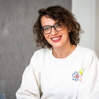 Juliane Mueller Email