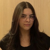 Isabela Tavares Email