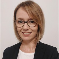 Zsuzsanna Pagurka Email