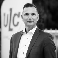 Edwin Hovius Email & Phone Number