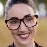 Linda Ferreira Email
