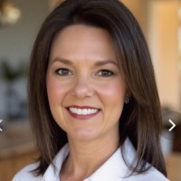 Watermark Retirement Communities Employee Lee Collins's profile photo