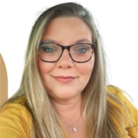 RangeWater Real Estate Employee April Falcone's profile photo