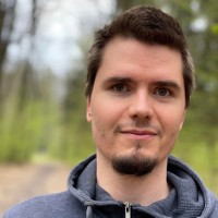 Tomáš Nesrovnal Email