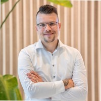 Marcel Krüger Email