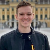 ELVTR Employee Artem Tovstenko's profile photo