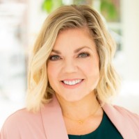 FiltersFast.com Employee Dee Ray's profile photo