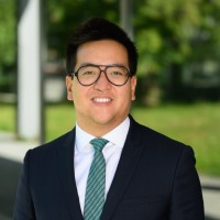 AXA Employee Chi de Carranrais's profile photo